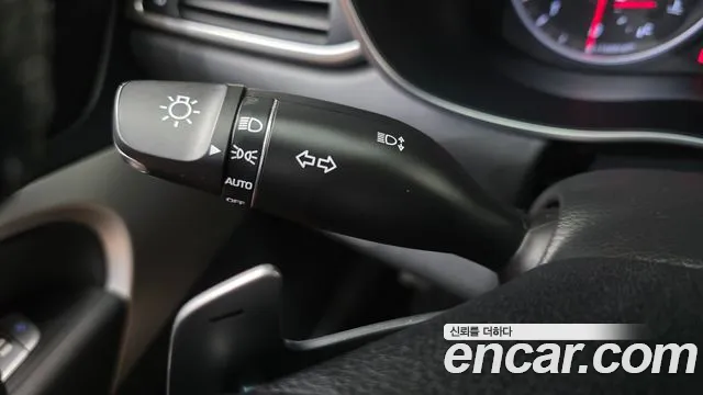Genesis G70 2018 thumb 12