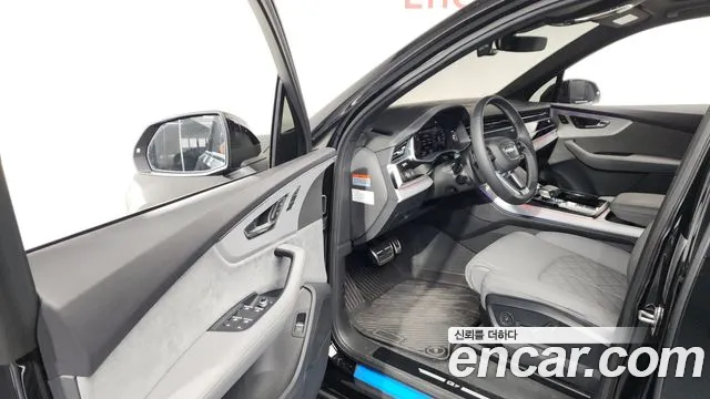 Audi Q7 2023 thumb 6