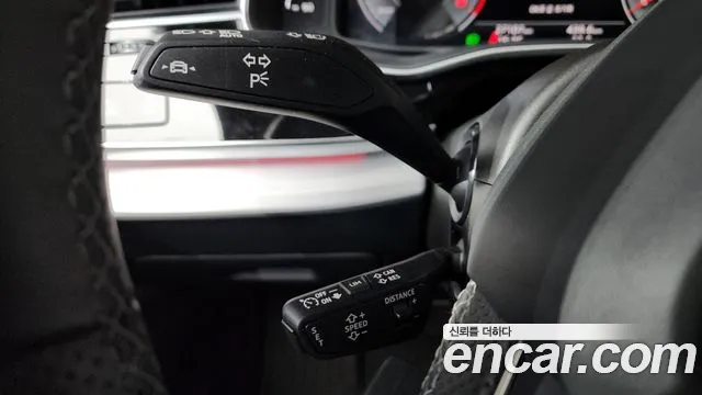 Audi Q7 2023 thumb 11