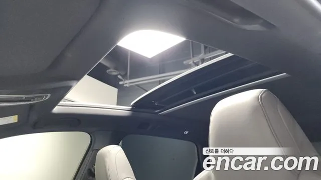 Audi Q7 2023 thumb 4