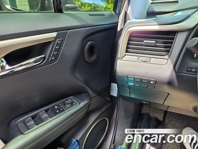Lexus RX 450h 2022 thumb 10
