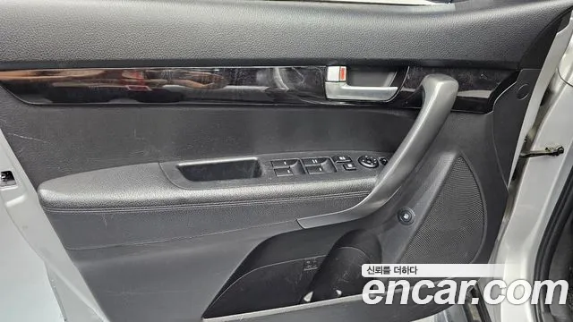 Kia Sorento 2013 thumb 10
