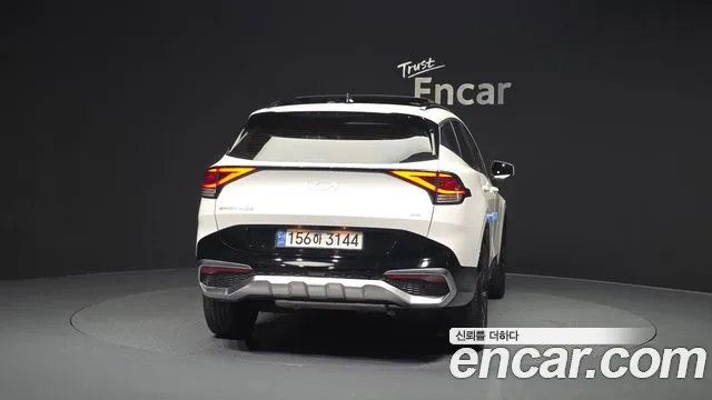 Kia Hybrid 2022 thumb 2
