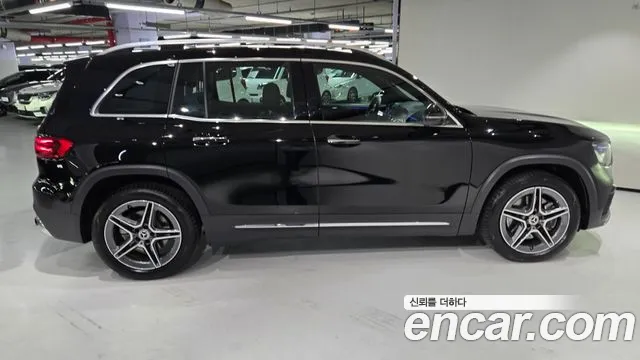 Mercedes-Benz GLB 2025 thumb 8
