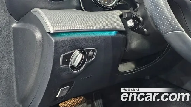 Mercedes-Benz E-Class 2018 thumb 7