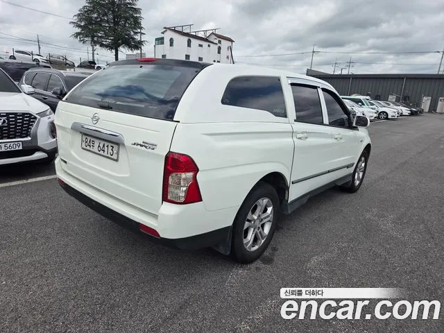 KGM Korando 2013 thumb 5