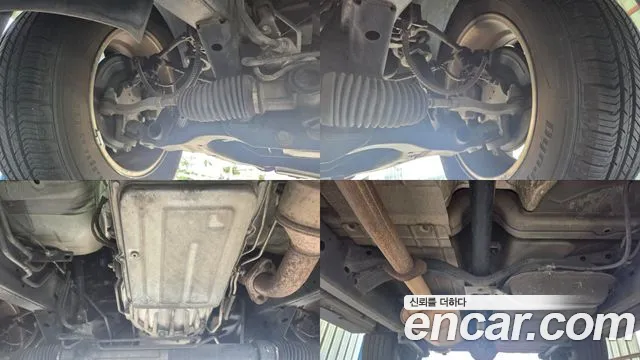 KGM Korando 2013 thumb 9