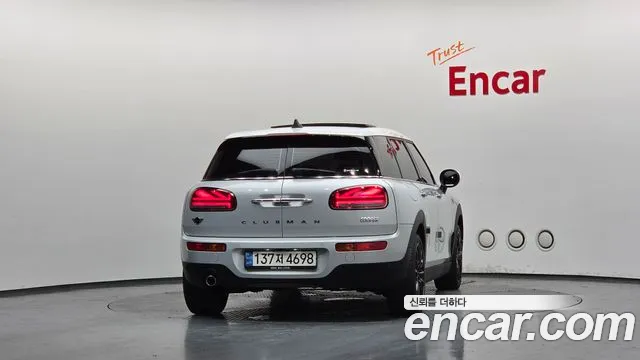 Mini Cooper Clubman 2022 thumb 3