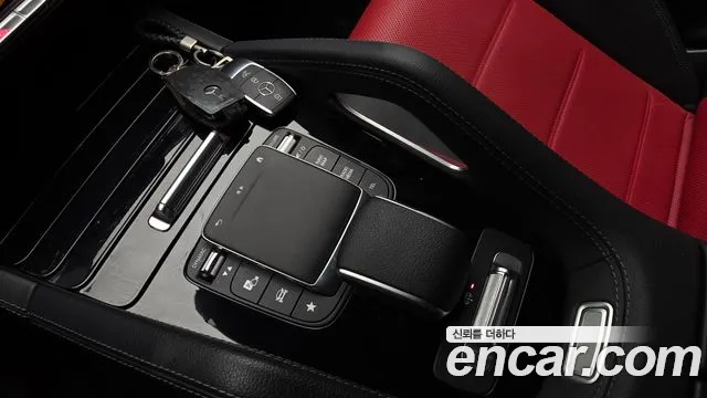 Mercedes-Benz E-Класс 2023 thumb 4