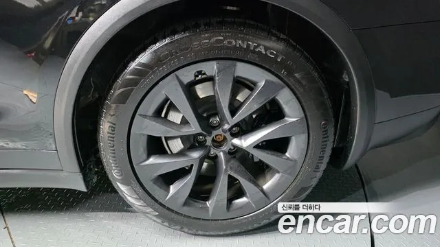 Tesla Model X 2025 thumb 10