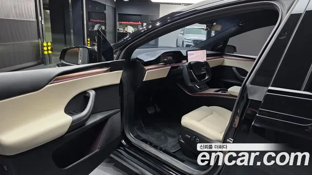 Tesla Model X 2025 thumb 6