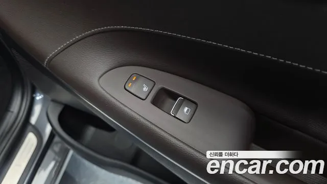 Hyundai Grandeur 2017 thumb 3