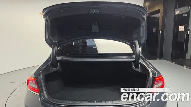 Hyundai Grandeur 2017 thumb 2