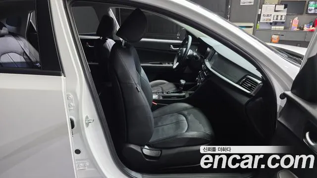 Kia K5 2019 thumb 2