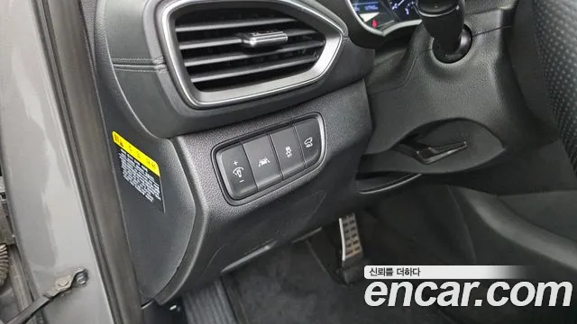 Hyundai Santa Fe 2019 thumb 5