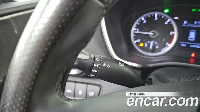 Hyundai Santa Fe 2019 thumb 7
