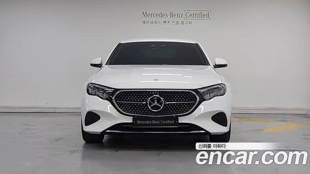 Mercedes-Benz E-Class 2025 thumb 10