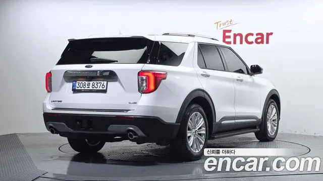 Ford Explorer 2020 thumb 6