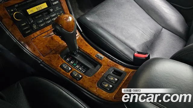 Hyundai Dynasty 2004 thumb 11