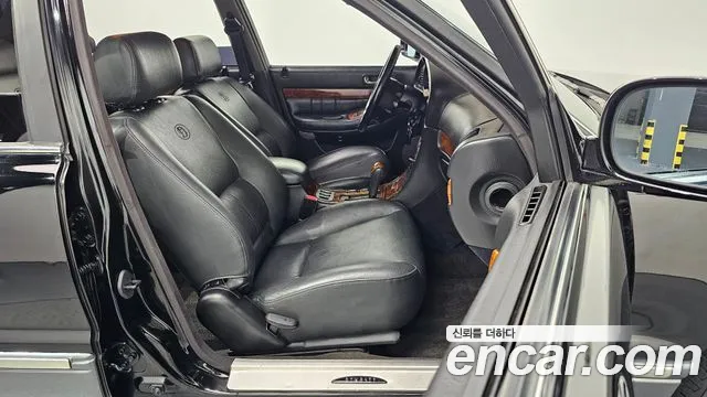 Hyundai Dynasty 2004 thumb 10