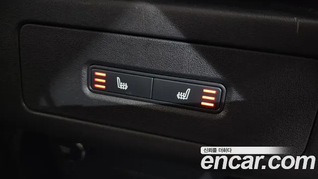Land Rover Discovery 2019 thumb 6