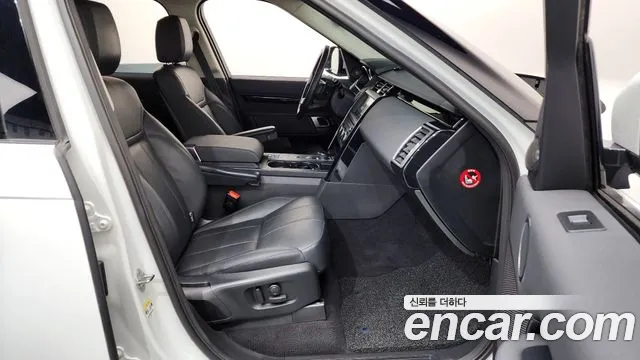 Land Rover Discovery 2019 thumb 2