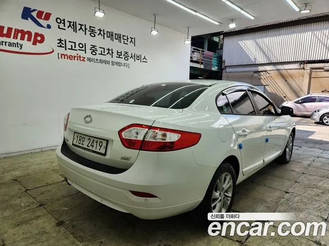 Renault SM3 2014 thumb 9