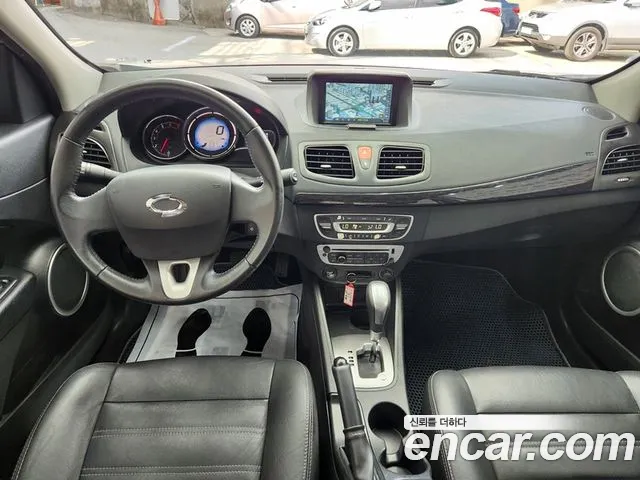 Renault SM3 2014 thumb 5