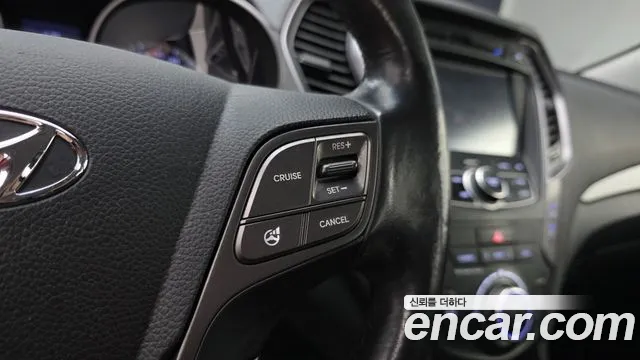 Hyundai Санта Фе 2012 thumb 4
