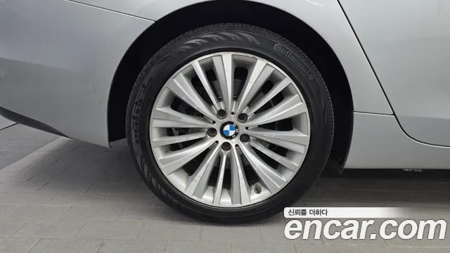 BMW 5 серии Gran Turismo 2016 thumb 4