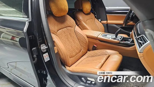 BMW 7 серии 2019 thumb 3