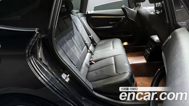 BMW 3 серии Gran Turismo 2018 thumb 9