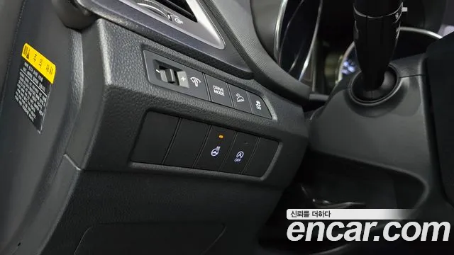 Hyundai Santafe 2016 thumb 9