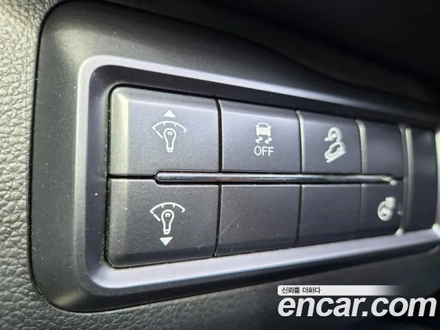KGM Tivoli 2020 thumb 10