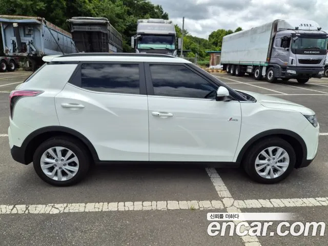 KGM Tivoli 2020 thumb 9