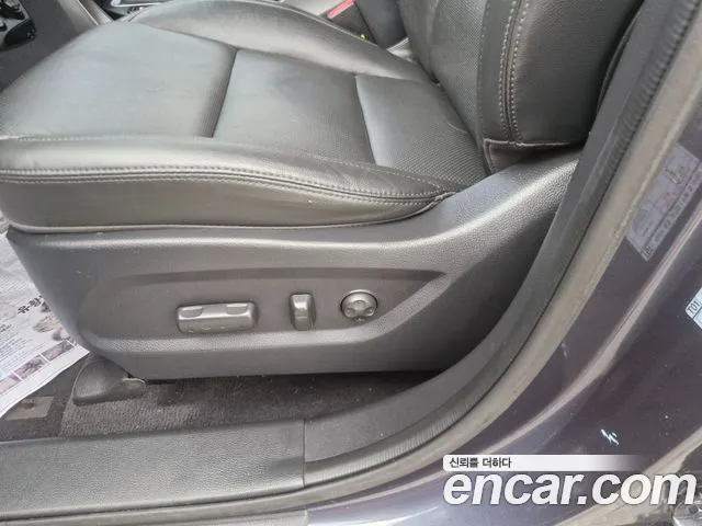 Hyundai Santafe 2016 thumb 5
