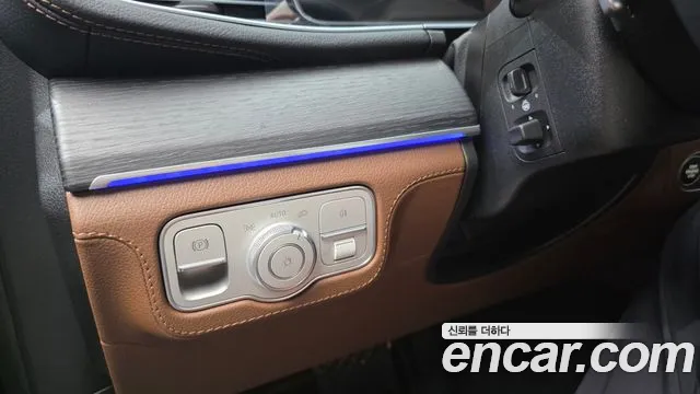 Mercedes-Benz E-Класс 2025 thumb 11