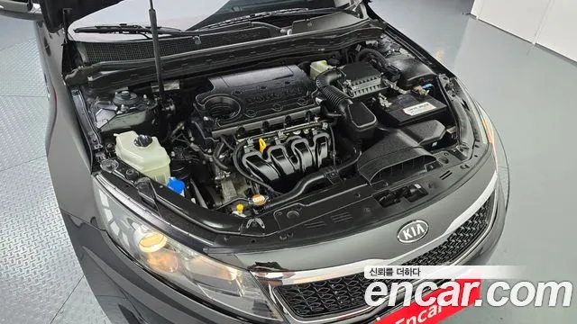 Kia K5 2010 thumb 12