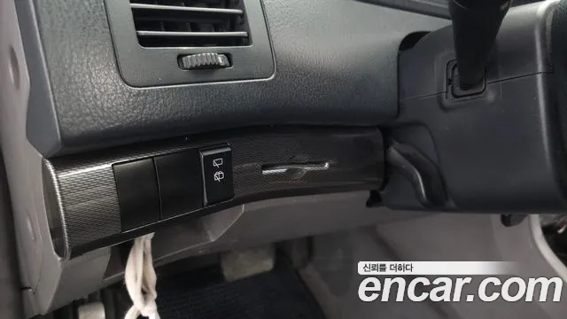 KGM Korando 2013 thumb 11