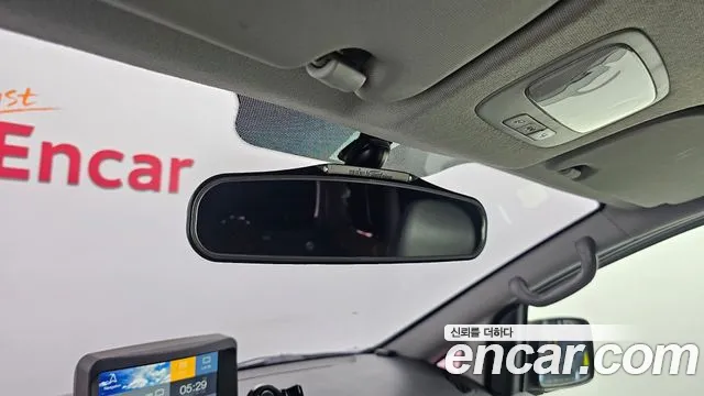 Hyundai Staria 2015 thumb 11