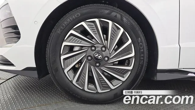 Hyundai Sonata 2024 thumb 4