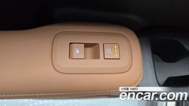Hyundai Santa Fe 2024 thumb 3