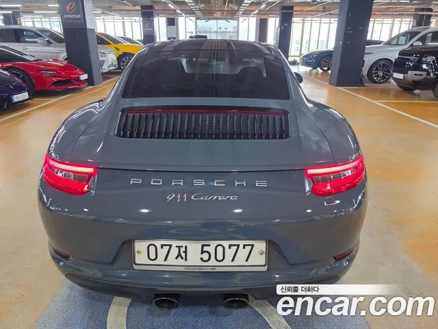 Porsche 911 2017 thumb 11