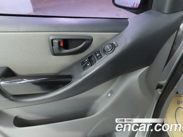 Hyundai Staria 2015 thumb 9