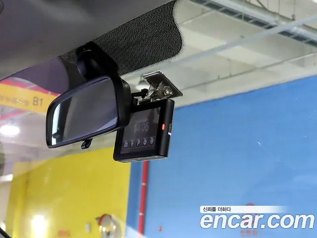 Hyundai Staria 2015 thumb 11