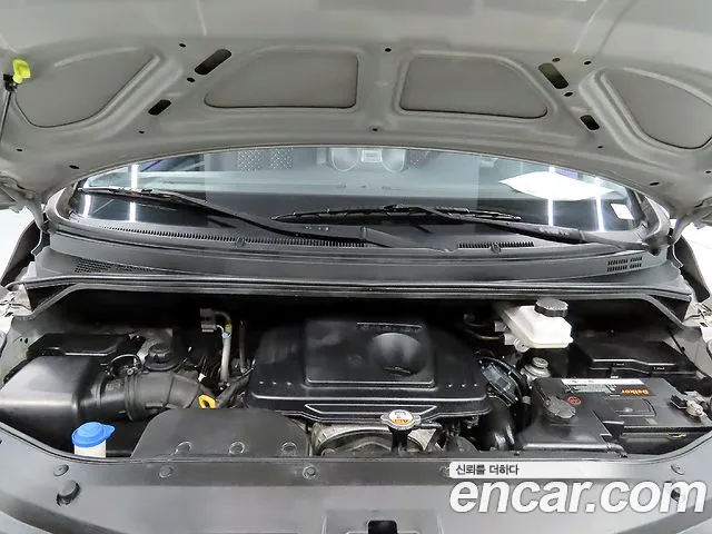 Hyundai Staria 2015 thumb 3