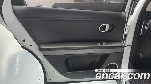 Hyundai Ioniq5 2022 thumb 4