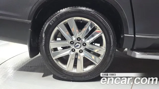 KGM Rexton 2019 thumb 9