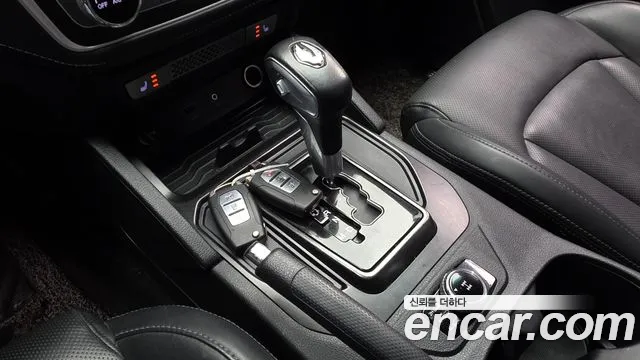 KGM Rexton 2019 thumb 10