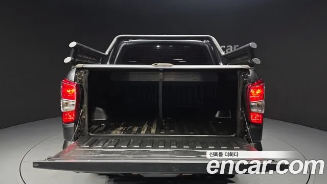 KGM Rexton 2019 thumb 11